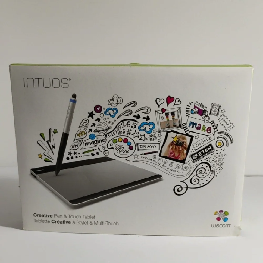 Intuos Wacom Black Digital Drawing Tablet with Stylet & Multi-Touch
